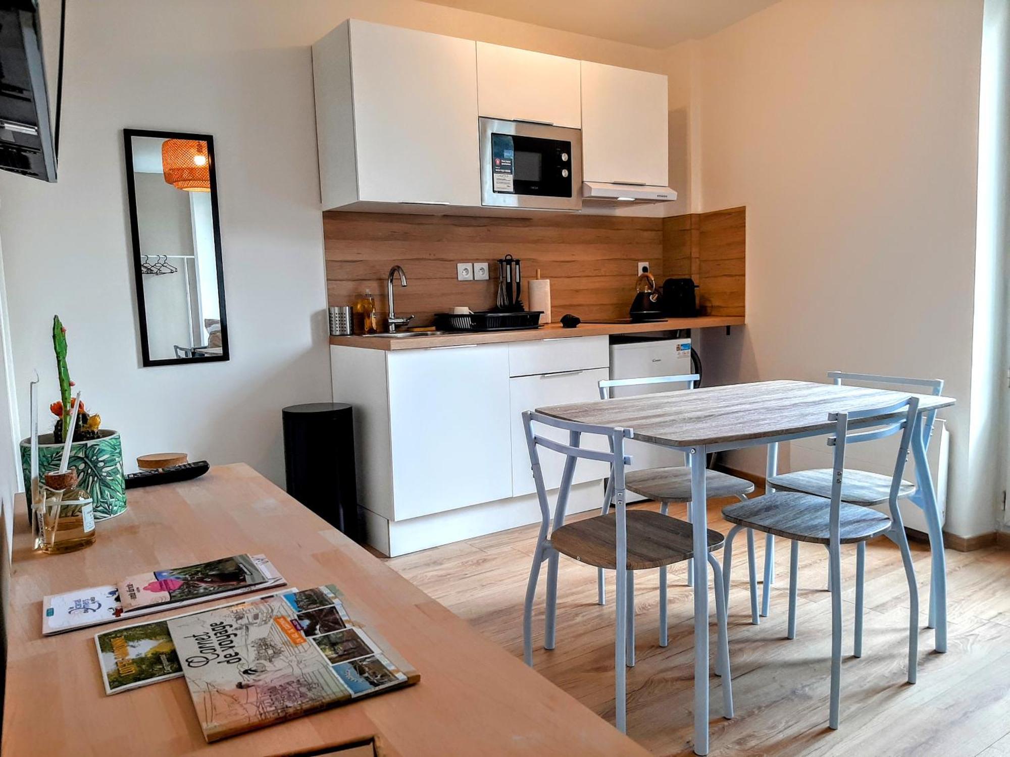 Les Apparts De Marmande - Appart Cosy, Centre De มาร์ม็องด์ ภายนอก รูปภาพ