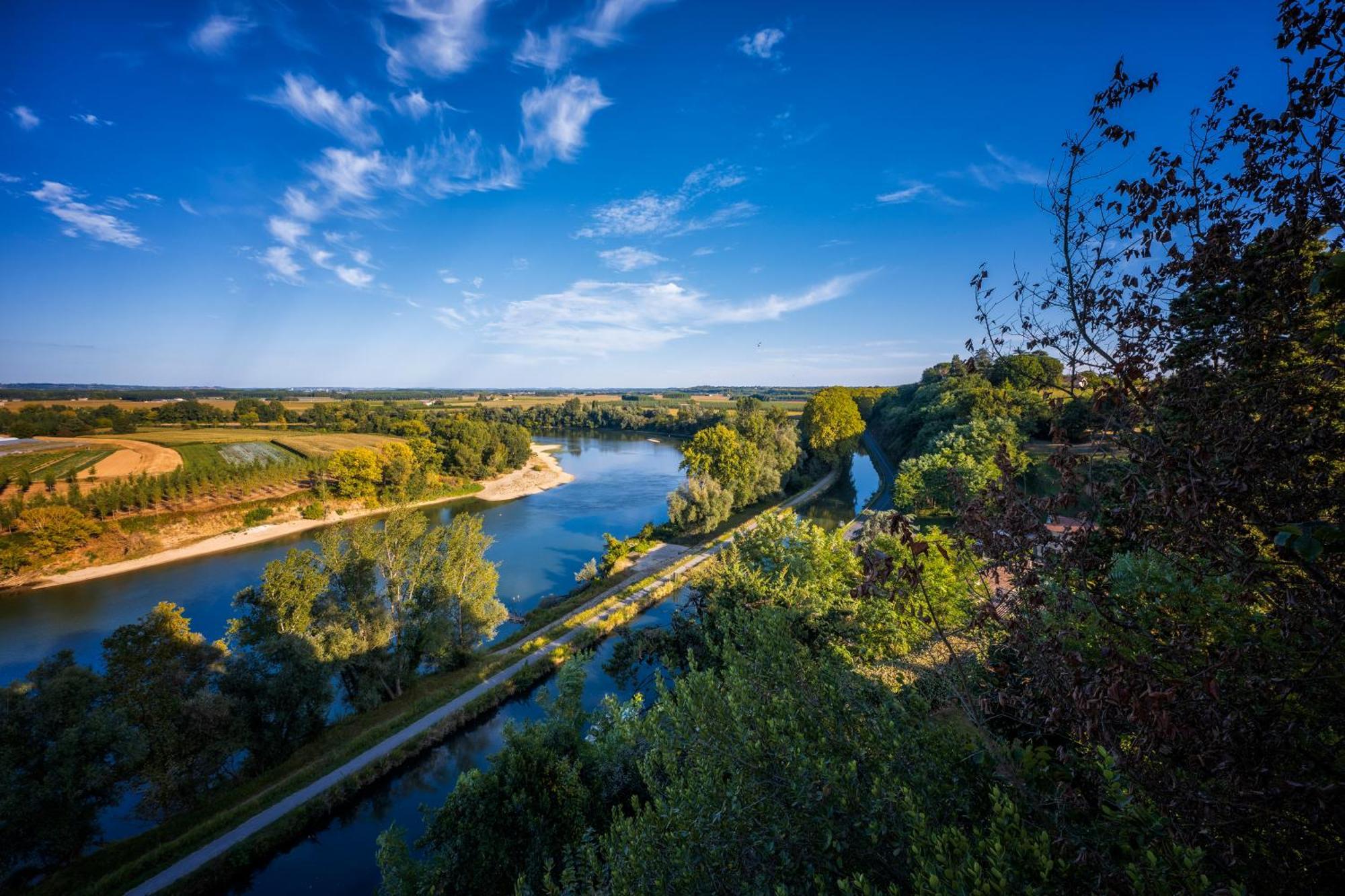 Les Apparts De Marmande - Appart Cosy, Centre De มาร์ม็องด์ ภายนอก รูปภาพ