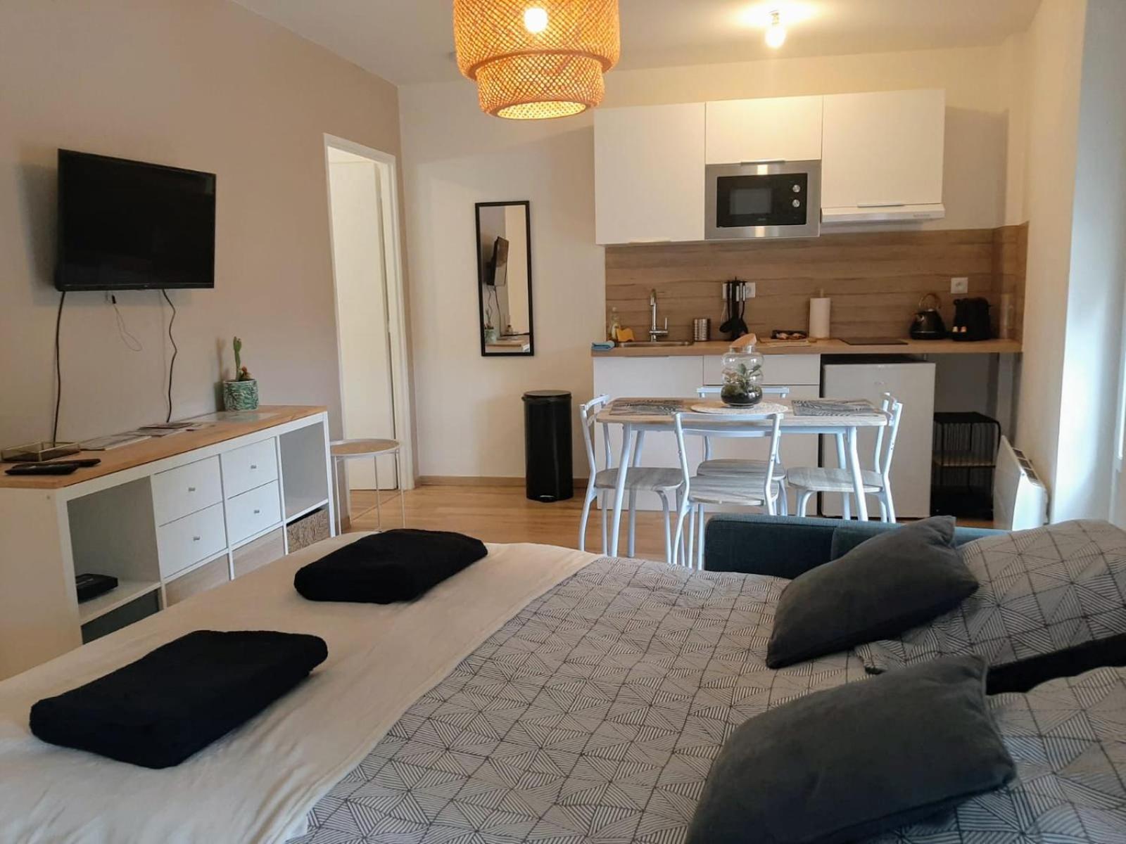 Les Apparts De Marmande - Appart Cosy, Centre De มาร์ม็องด์ ภายนอก รูปภาพ